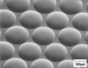 Matriz de lentes em vidro BK7 - 200 µ - Rockwell Scientific - ultravioleta / microscópica