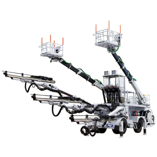 Jumbo de perfuração para túneis - JTH3200R - Furukawa Rock Drill - com três braços