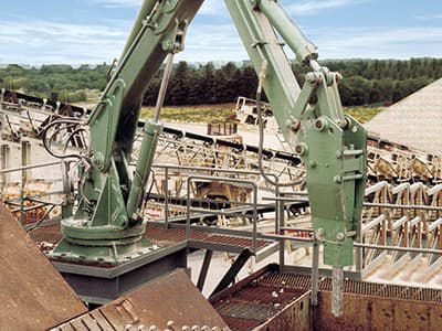 Rompedor de rocha - Furukawa Rock Drill