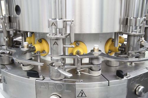 Tampadora rotativa - SATURNO - AROL Closure systems - multicabeça / automática / para garrafas de vidro