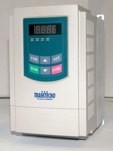 Conversor de frequência trifásico - TT100 - Transtecno - vertical