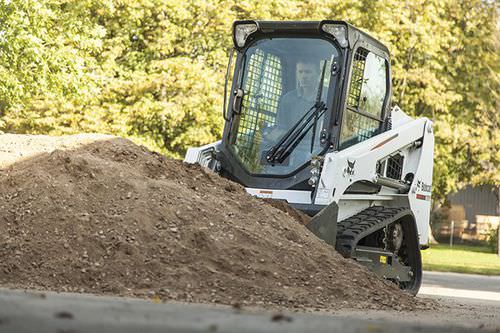 Carregadeira compacta de esteiras - T450 - BOBCAT