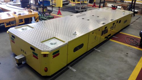 AGV para cargas pesadas - DTA - com guiamento por laser / de orientação magnética / de orientação óptica