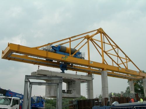 Guindaste móvel - CLD 260 - 6 - CIMOLAI TECHNOLOGY - derrick / para obras