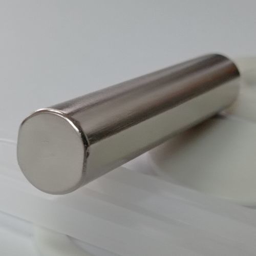 Ímã em NdFeB sinterizado - Magengine GmbH - cilíndrico / para motor / revestido em níquel-cobre-níquel