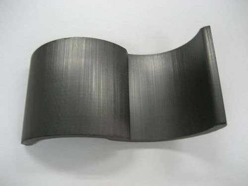 Ímã de ferrite sinterizada - Magengine GmbH - em forma de segmento / para motor / anisotrópico