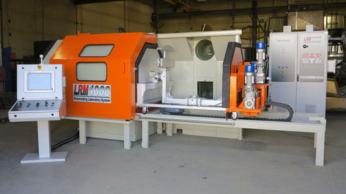 Máquina de rotomoldagem tipo shuttle - LRM - Polivinil Rotomachinery - para laboratório