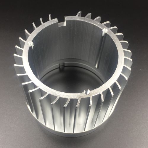 Dissipador de calor em alumínio - KINTO ELECTRIC CO., LTD.