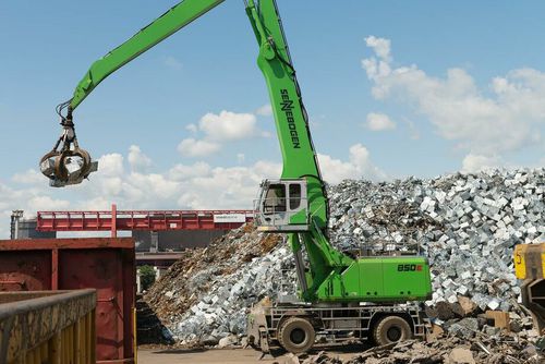 Manipulador de materiais de esteiras - 850 E series - SENNEBOGEN Maschinenfabrik GmbH - de rodas / hidráulico / elétrico