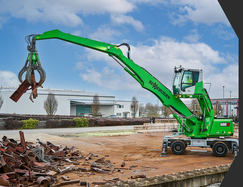 Guindaste móvel - 826 G - SENNEBOGEN Maschinenfabrik GmbH - com lança / para a indústria de reciclagem / de movimentação