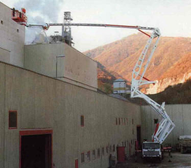 Plataforma elevatória articulada de esteiras - Altidrel series - Gruniverpal S.r.l. - a diesel / elétrica