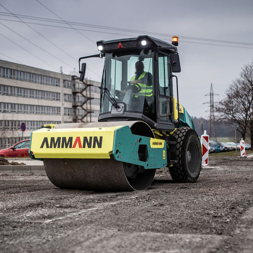 Rolo compactador monocilíndrico - ARS 70 - Ammann - articulado