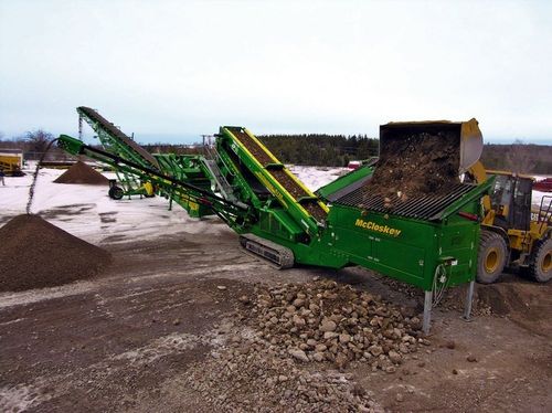 Peneira para mineração - S130 - McCloskey International Limited - móvel