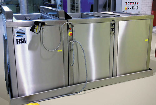 Máquina de limpeza de moldes - VST - Fisa North America - de água / para a indústria do plástico / com enxágue