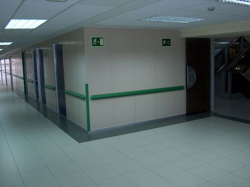 Protetor de parede em alumínio - TTH - Toptop Técnicos En Protección - branco / azul / castanho