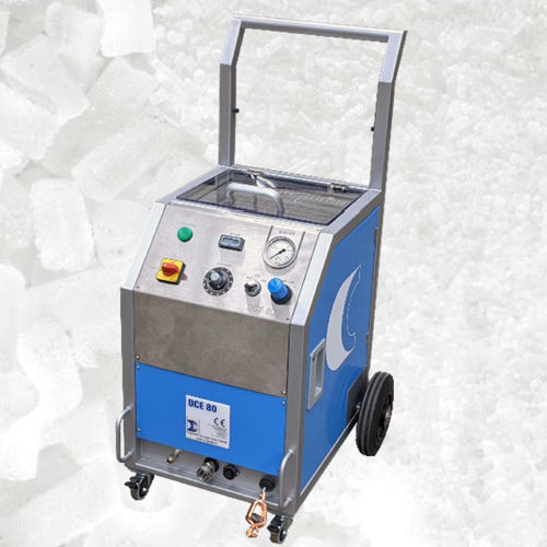 Máquina de limpeza criogênica manual - DCE 80 - DCA Deckert Anlagenbau GmbH - para uma mangueira / para limpeza / para remoção de tinta