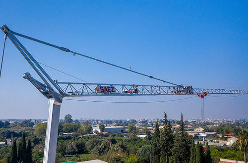 Guindaste montado em caminhão - H 32 - Gruas Saez - de torre automontante / para obras / de elevação