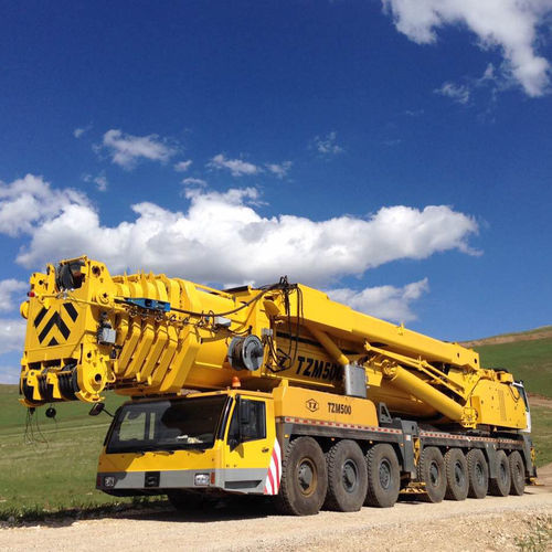 Guindaste para terrenos acidentados - TZM series - TAIYUAN HEAVY INDUSTRY CO.,LTD - autopropelido / telescópico / para a manutenção
