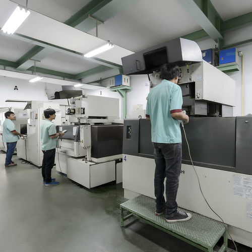 Máquina de fabricação de moldes para eletrodoméstico - Tooling - Alphacast Co., Ltd. - para eletrônica / para uso médico
