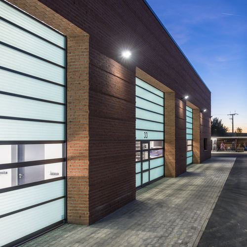 Porta seccionada - SECTIOLITE&reg; - Butzbach GmbH Industrietore - em aço inoxidável / de alumínio / em aço