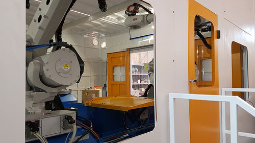 Linha de produção de painéis - COMI GROUP - de peças em materiais compósitos / automática