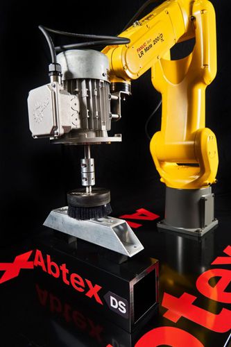 Célula robotizada de acabamento - Abtex - de rebarbagem