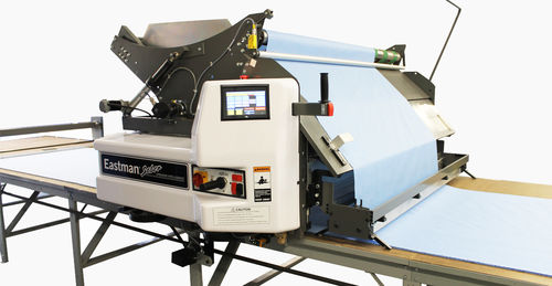 Enfestadeira automática - Saber C-series - Eastman Machine Company - para têxteis