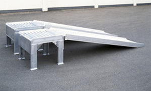 Rampa niveladora para caminhão - ALTEC