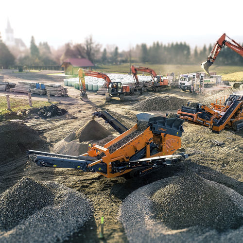 Peneira trituradora para reciclagem - RSS410 - Rockster Austria International GmbH - para aplicações hidráulicas / móvel / para produtos a granel