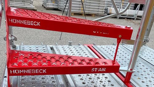 Escada fixa para ambiente externo - ST'AIR - Hünnebeck GmbH - em aço / para construção pré-fabricada