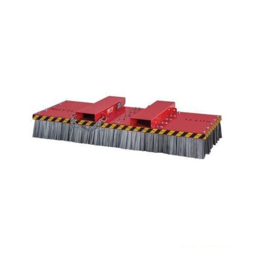 Vassoura para empilhadeira - 863UC20 - BUTTI - industrial / com lâmina frontal de empurrar