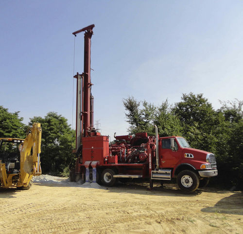 Perfuratriz de poços geotérmicos - T455WS  - SCHRAMM, INC. - montada em caminhão / rotativa / hidráulica
