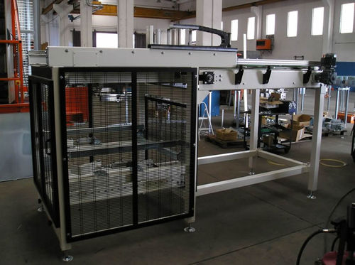 Envasadora automática - MT 521 - Mectra - semiautomática / de cestos / para água