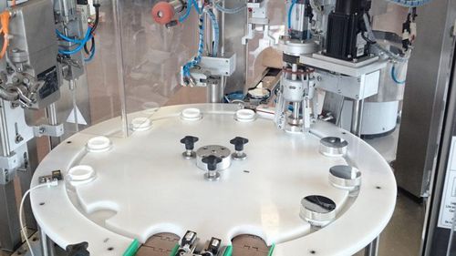 Envasadora/tampadora monobloco - MFC - PMR System Group - pneumática / para líquidos / de cremes cosméticos