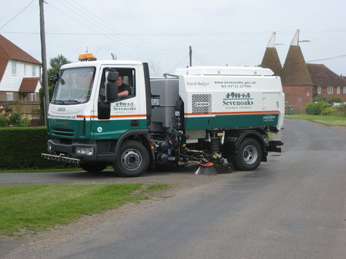 Varredeira mecânica a diesel - Merlin XP - Scarab Sweepers - para via pública
