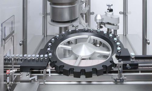 Máquina fechadora para a indústria de engarrafamento - KS 1025 - Bausch + Ströbel Maschinenfabrik Ilshofen GmbH+Co. KG