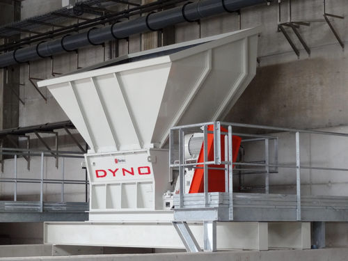 Moinho de pré-moagem para produtos alimentares - Dyno 3 - Rentec - para resíduos orgânicos / com rotor / horizontal