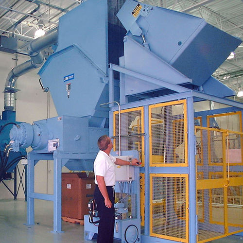 Triturador primário - Dual-Shear® M100 series - SSI Shredding Systems, Inc. - de 2 eixos / de resíduos / de metal