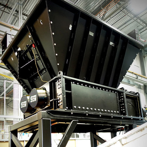 Triturador primário - Dual-Shear® M180 series - SSI Shredding Systems, Inc. - de dois veios / de metal / de pneus