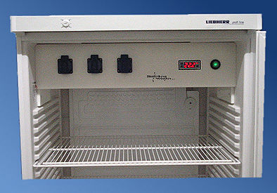Incubadora de laboratório - 180 L - Altmann Analytik Gmbh & Co. KG - de convecção natural / refrigerada