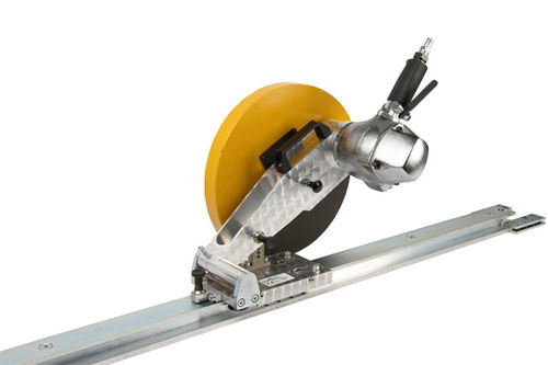 Serra seccionadora - BWC - DWT GmbH - para metais / para tubos / automática