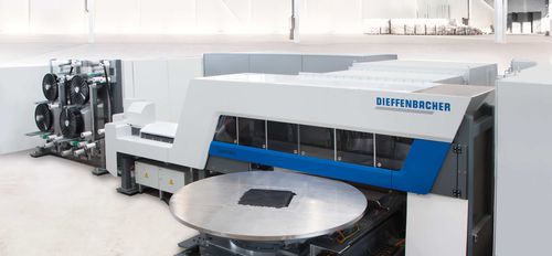 Linha de produção de peças em materiais compósitos - Fiberforge - Dieffenbacher - contínua / simples