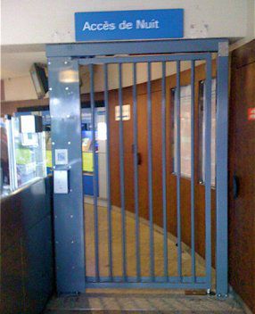 Porta de pedestres - PAN - Ollagnier SCA - em aço / para ambiente externo / para acesso noturno