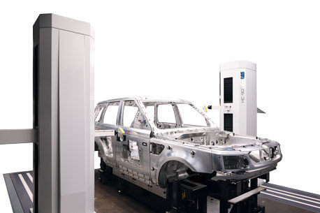 Máquina de medição tridimensional controlada por computador - LK Metrology Systems - com braço horizontal / para aplicações automotivas / com múltiplos sensores