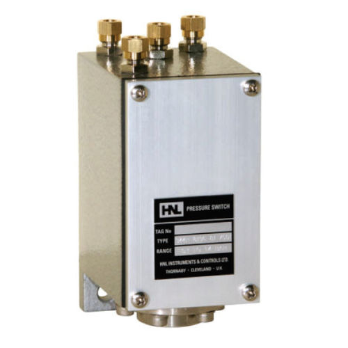 Pressostato de diafragma - 300 series - British Rototherm Co. Ltd - diferencial / NPT 1/2 / NPT 1/4
