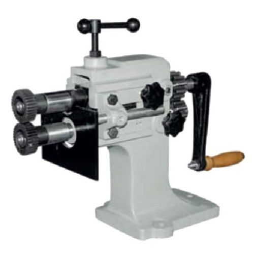 Rebordeadeira moldadora manual - KM series  - OSTAS MACHINERY