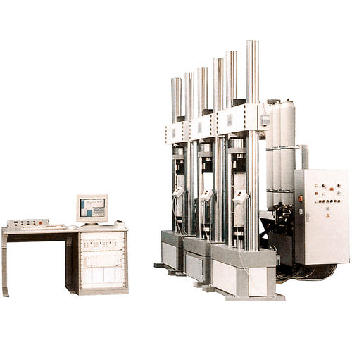 Máquina de ensaio de fluência - WPM Leipzig - para concreto / dinâmica / servo-hidráulica