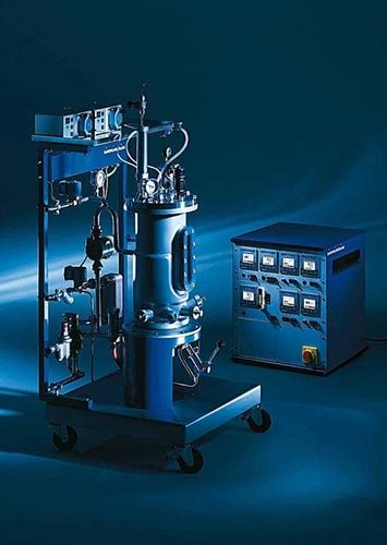 Biorreator-fermentador de laboratório - 7 - 30 l | NLF - Bioengineering, Inc. - de síntese paralela / combinado