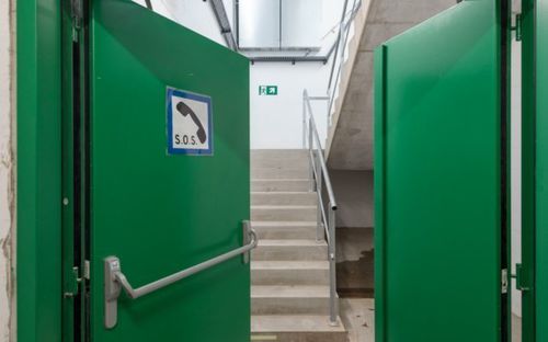 Porta de abrir - HEINEN SONDERMASCHINENBAU Neustadt GmbH - para ambiente interno / rápida / corta-fogo