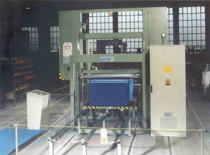 Serra de fita - W 23 - Fecken-Kirfel GmbH & Co. KG, Maschinenfabrik - horizontal / para plásticos / totalmente automática